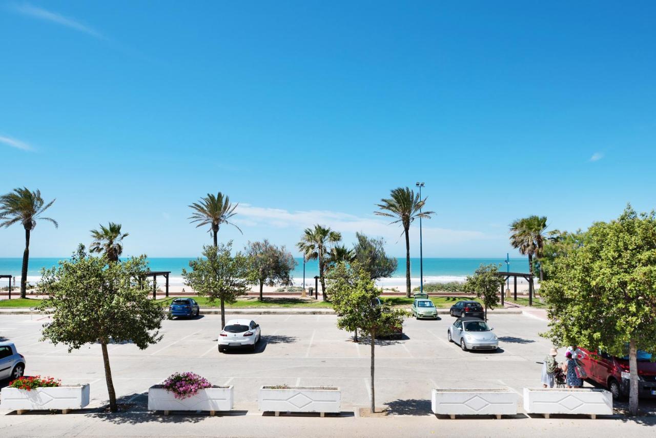 Barrosa Primera Linea De Playa Chiclana de la Frontera Buitenkant foto